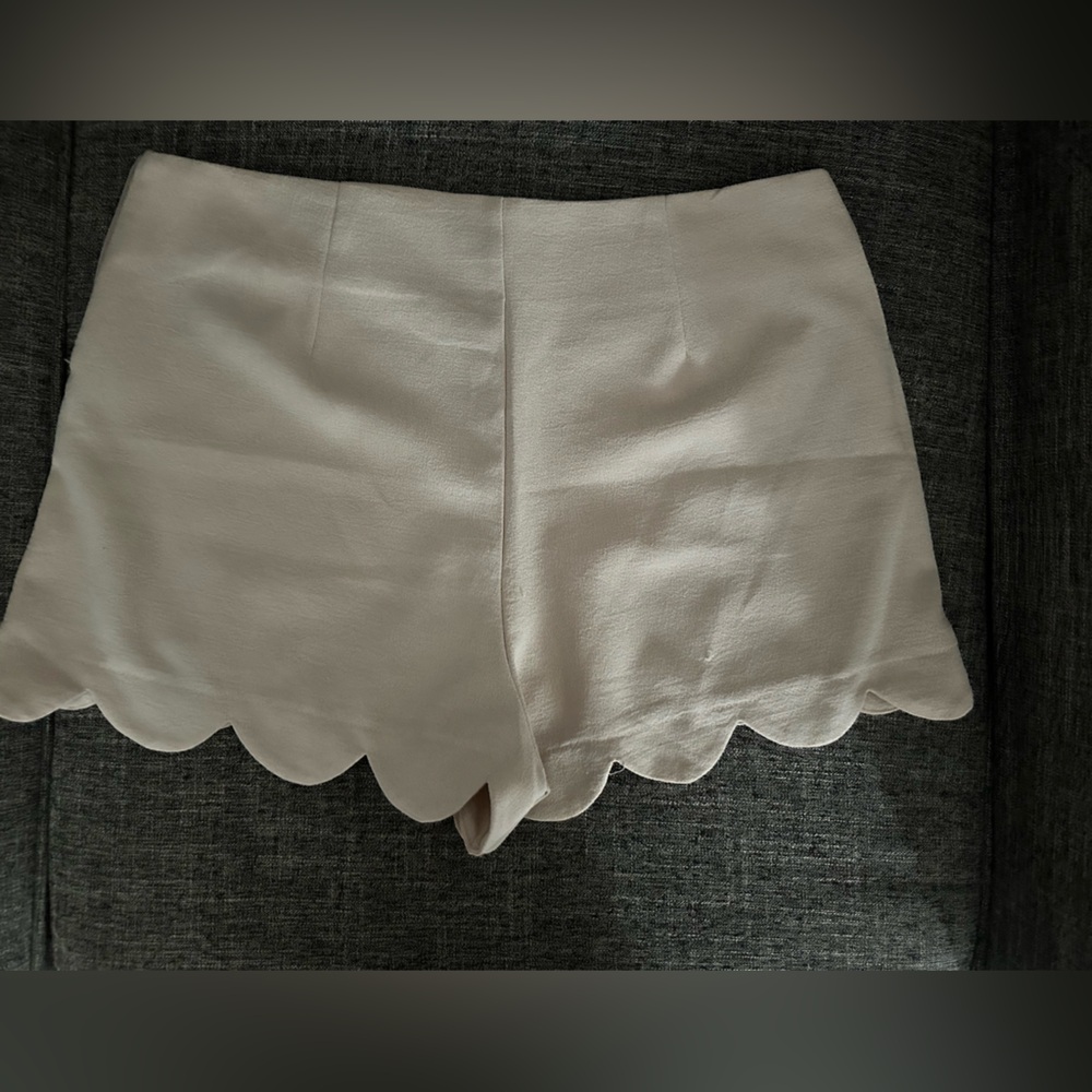 Cream Scalloped Skirt
